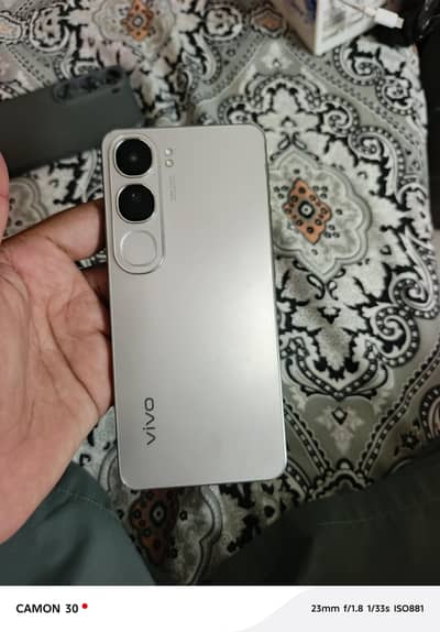 Vivo Y200