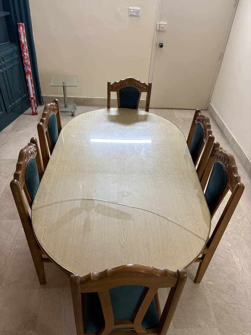 6 seater Dining table 0