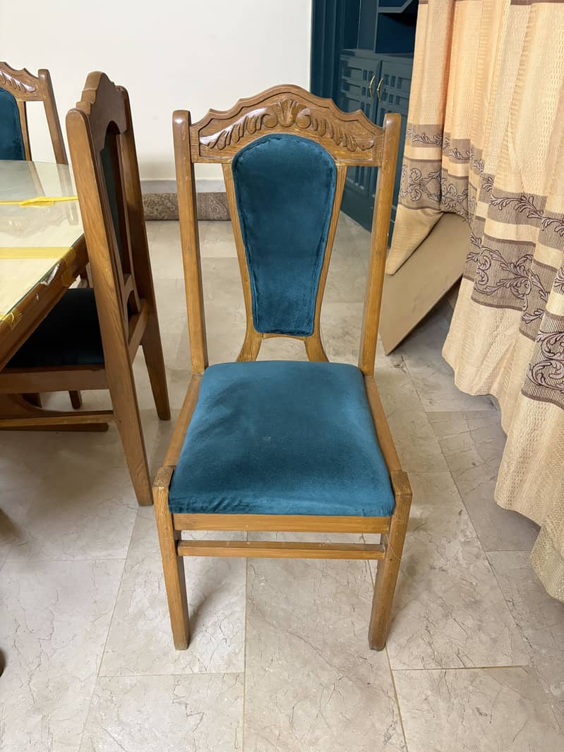 6 seater Dining table 2