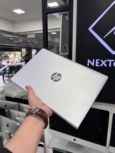 HP EliteBook 840 G11 | Core Ultra 5 135U | 16GB RAM | 512GB SSD | NPU