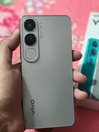 Vivo Y200