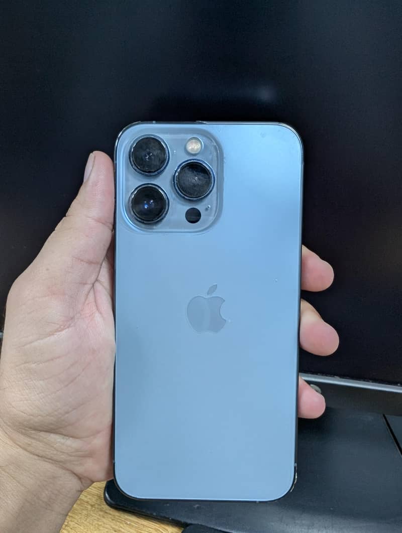 Apple iPhone 13 Pro 1