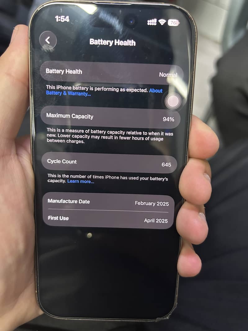 Apple iPhone 16 Pro 1