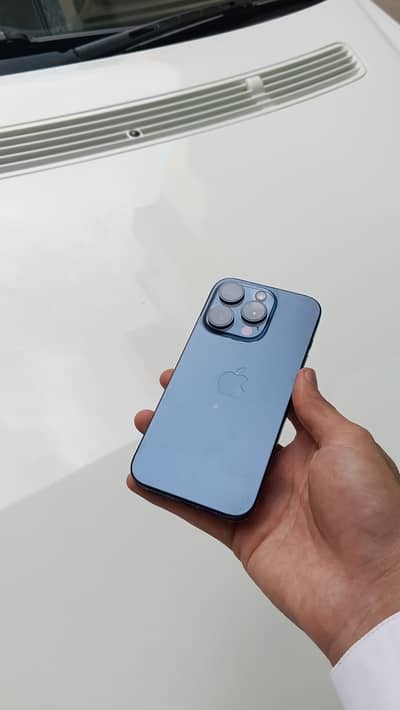 Apple iPhone 15 Pro