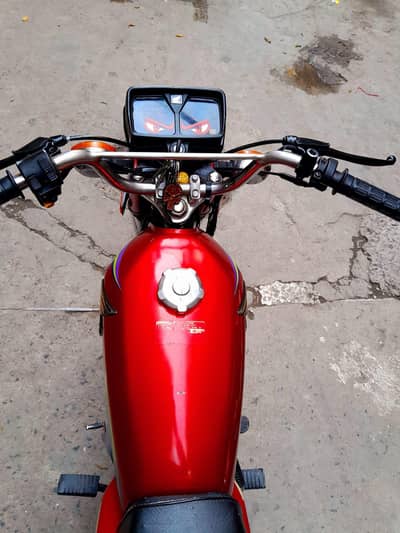 Honda CG 125 2017 total janiun 2nd owner