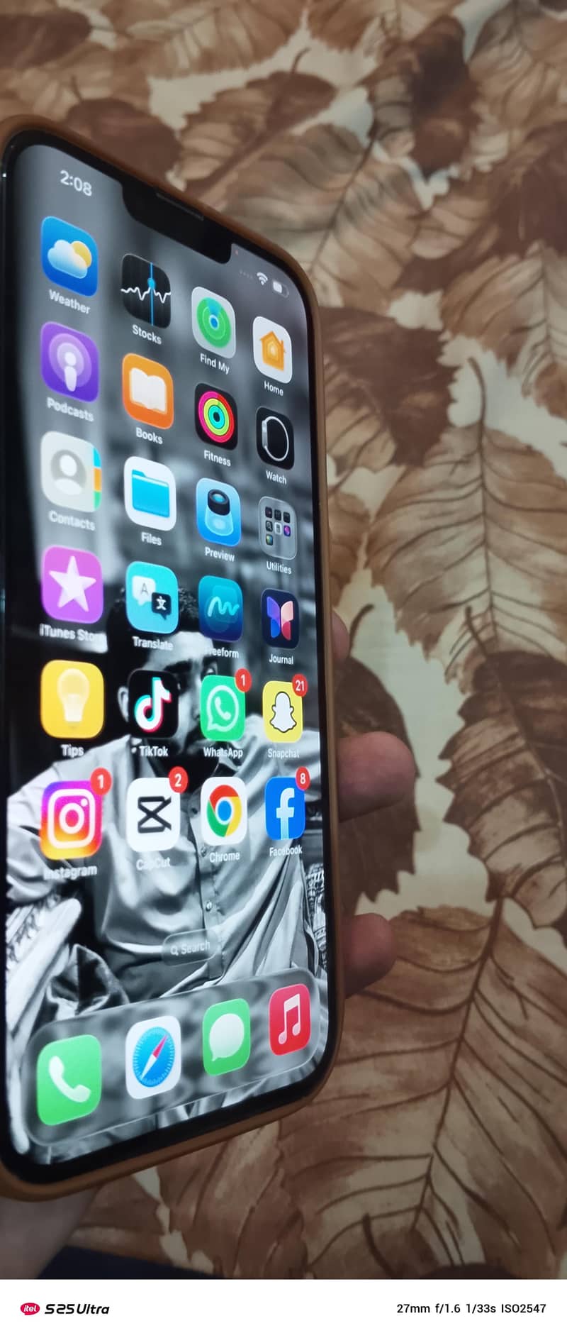 Apple iPhone 13 Pro Max 1