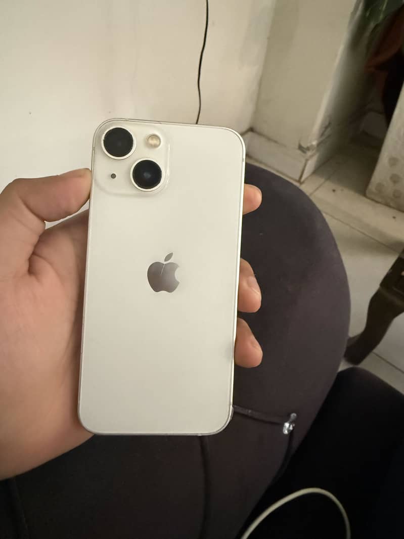 Apple iPhone 13 mini 0