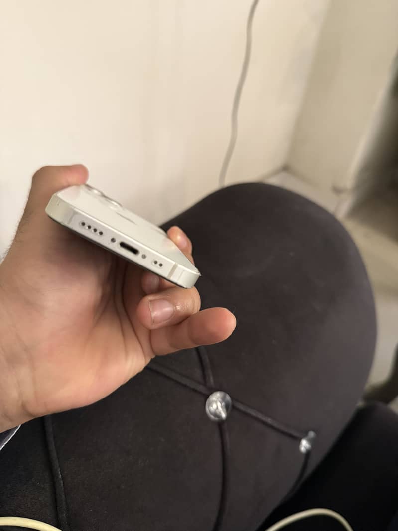 Apple iPhone 13 mini 5