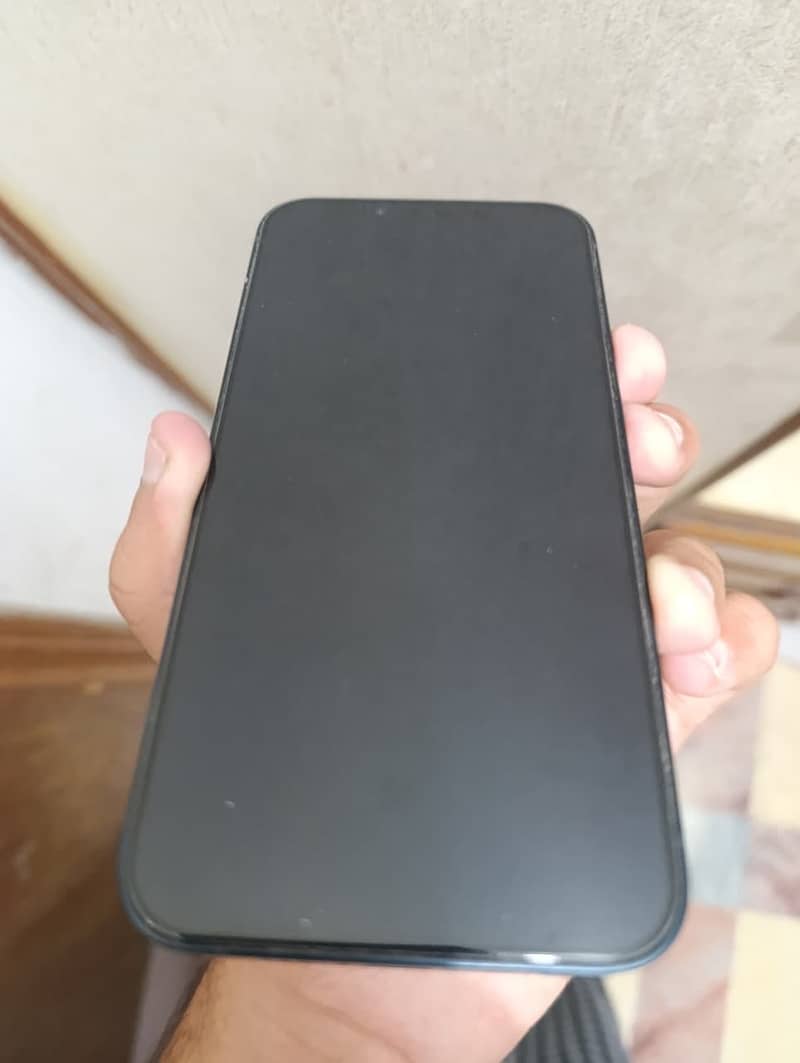 Apple iPhone 13 mini 1