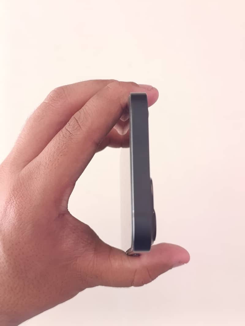 Apple iPhone 13 mini 5