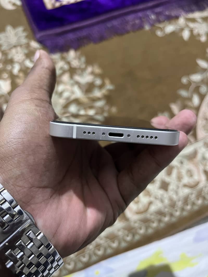 Apple iPhone 12 3