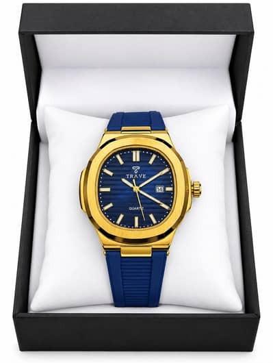 Trave watch with double lock