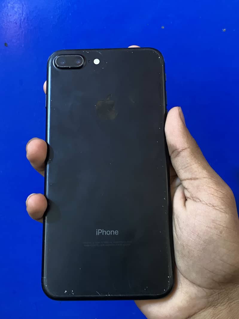 Apple iPhone 7 Plus 1