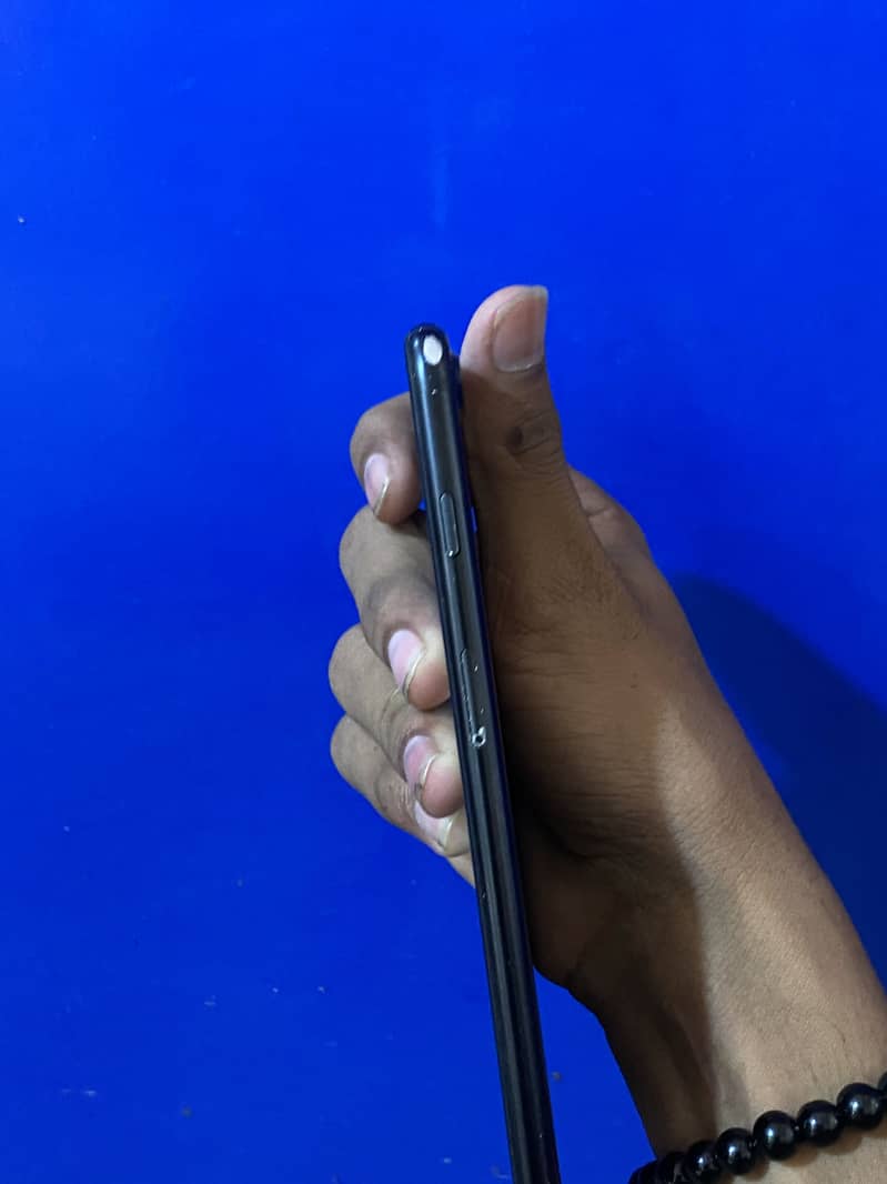 Apple iPhone 7 Plus 5