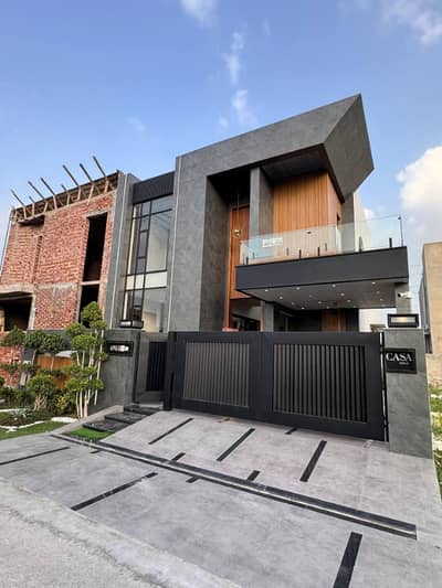 10 Marla House For Rent In Bahria Town Lahore Hot Location Near To Park School
