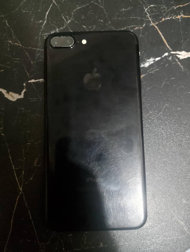 Apple iPhone 7 Plus 1