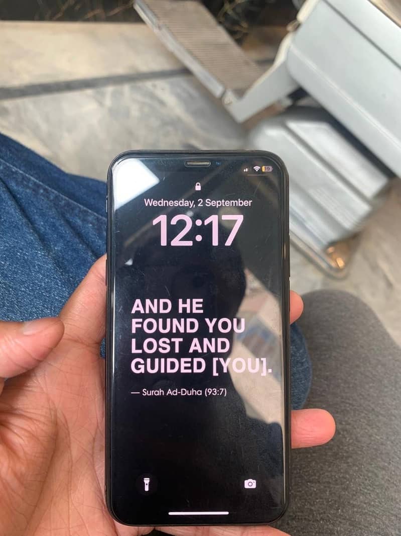 Apple iPhone XS 4