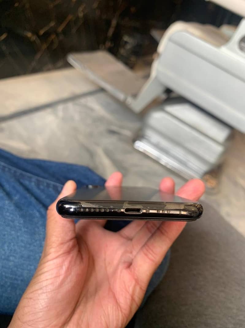 Apple iPhone XS 8