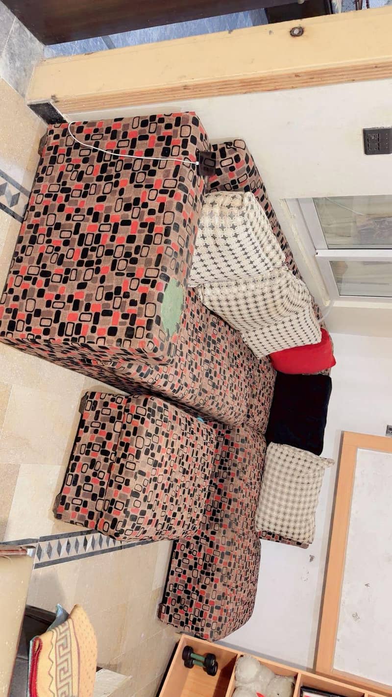 L shape sofa 0