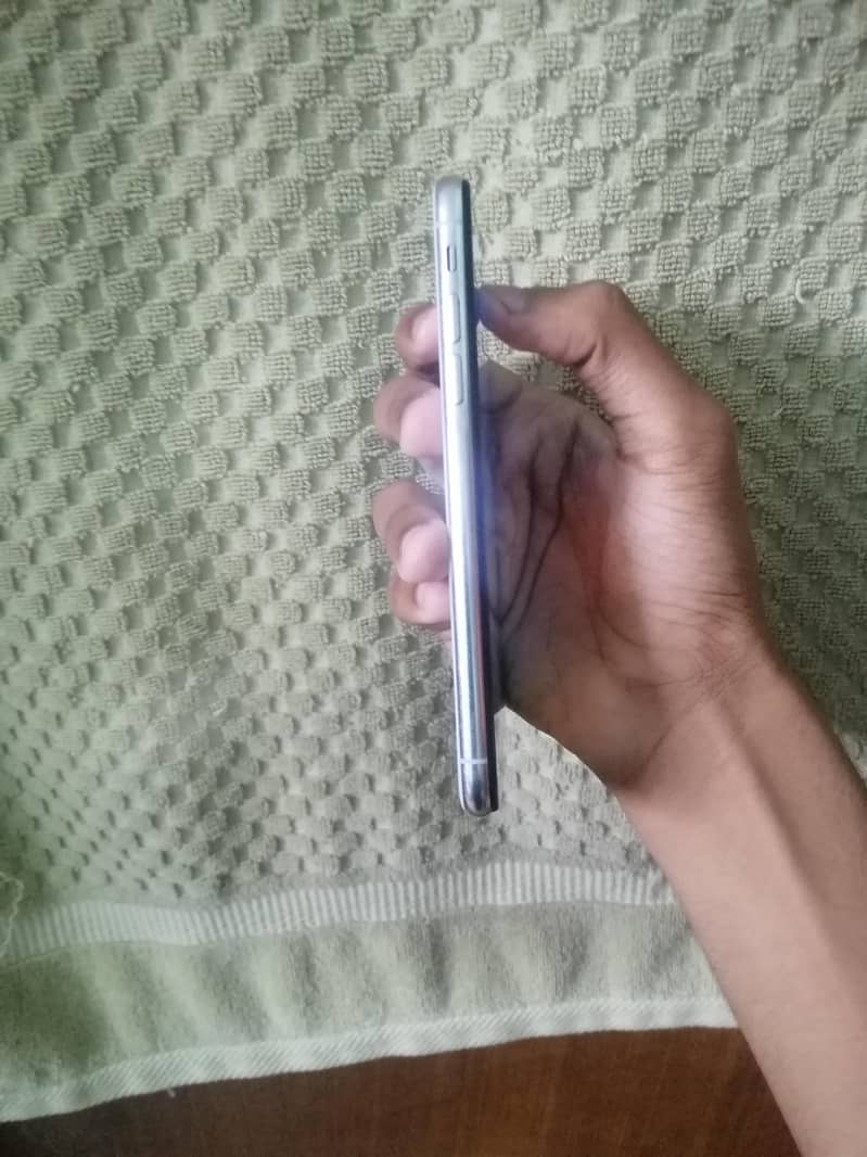Apple iPhone X 1