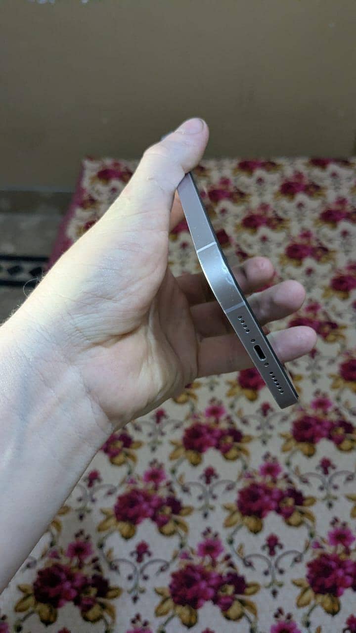 Apple iPhone 14 plus 1