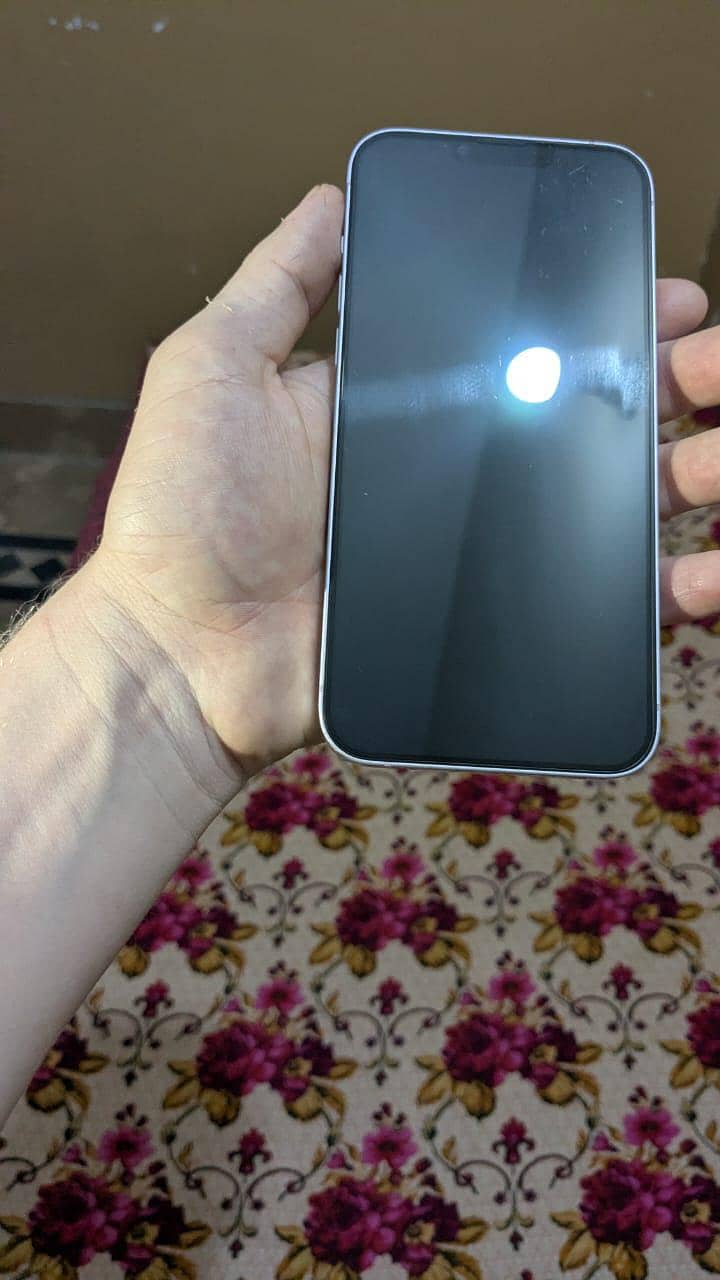 Apple iPhone 14 plus 3