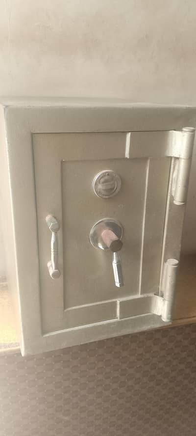 Cash Locker