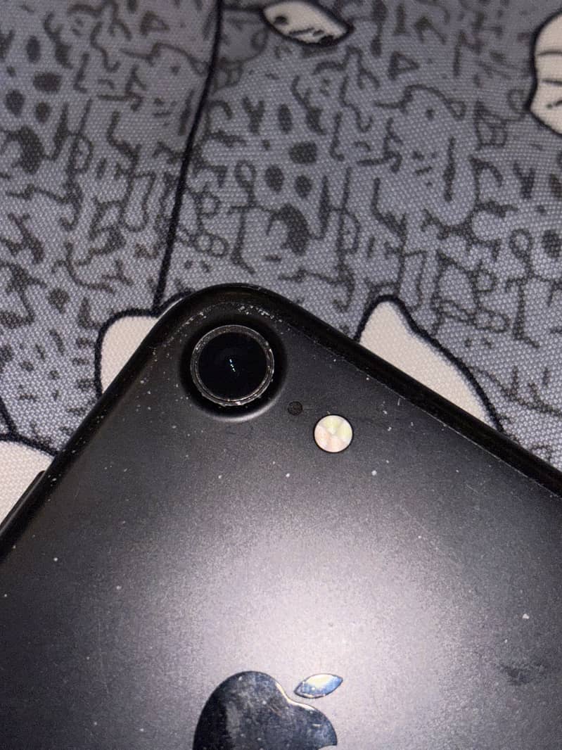 Apple iPhone 7 1