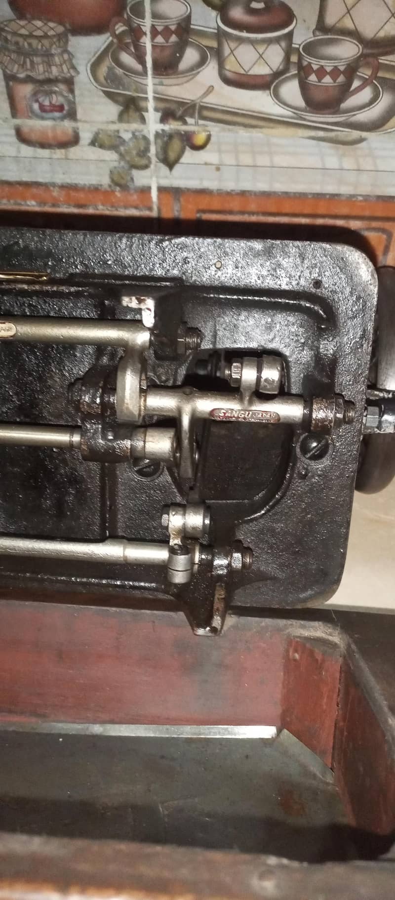 sewing machine 4