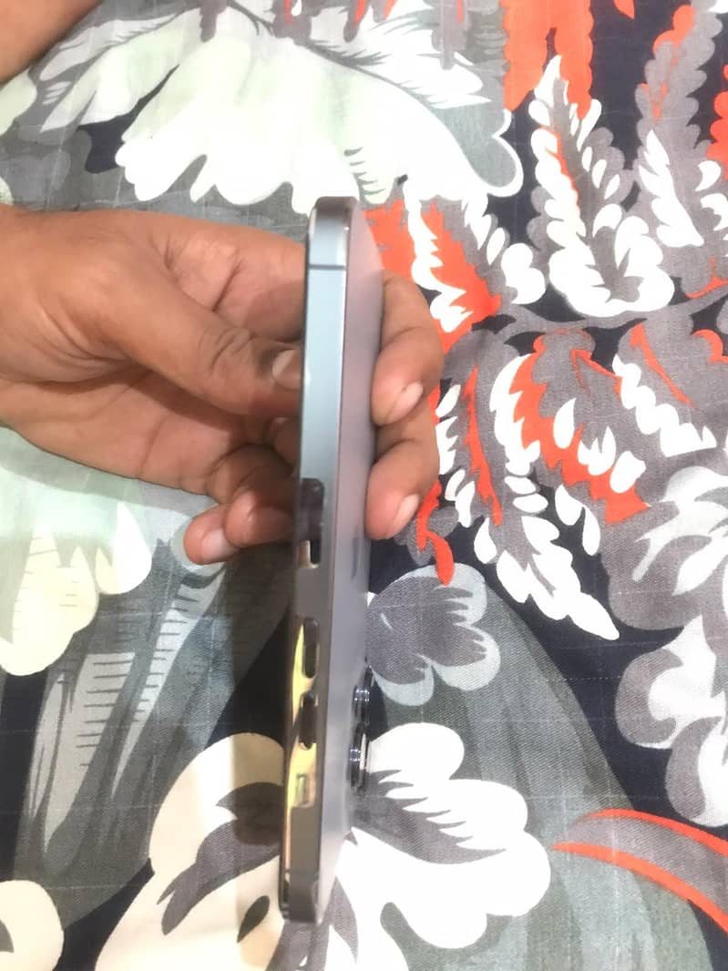Apple iPhone 13 Pro 5