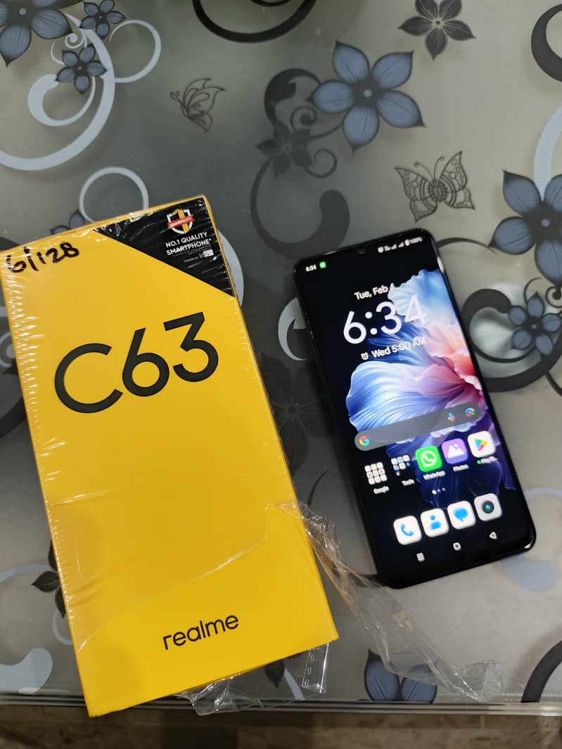 Realme C63 0