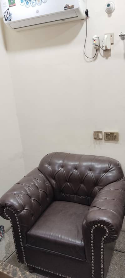 urgent poshish sofa set sale