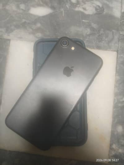 Apple iPhone 7