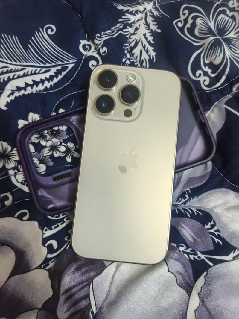 Apple iPhone 14 Pro 0