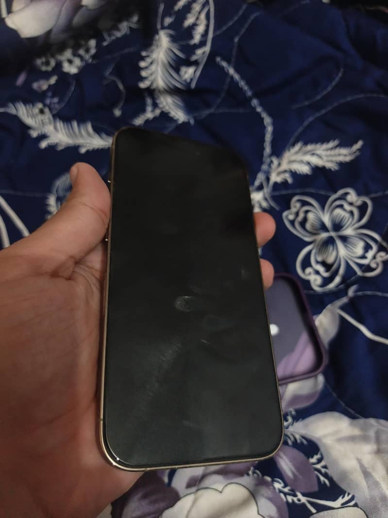 Apple iPhone 14 Pro 2