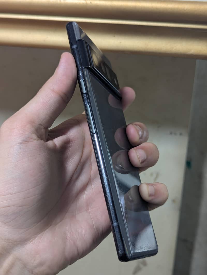 Google Pixel 6 Pro 2