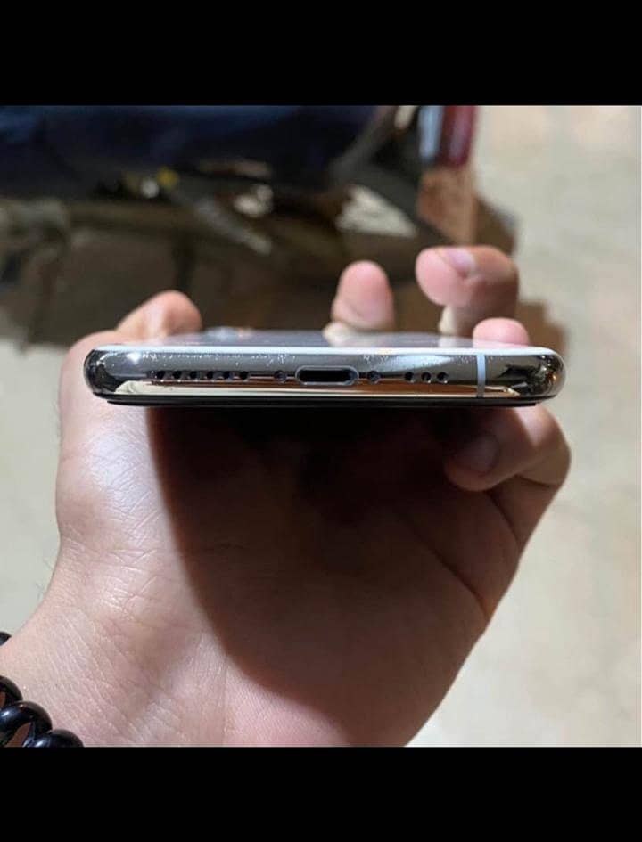 Apple iPhone XS 2