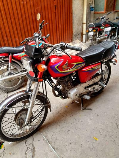 Honda CG 125 2017 Total pack 2nd owner