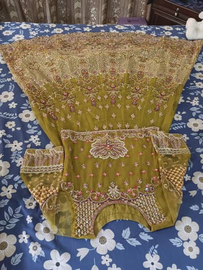 New lehnga dress for mehndi barat event