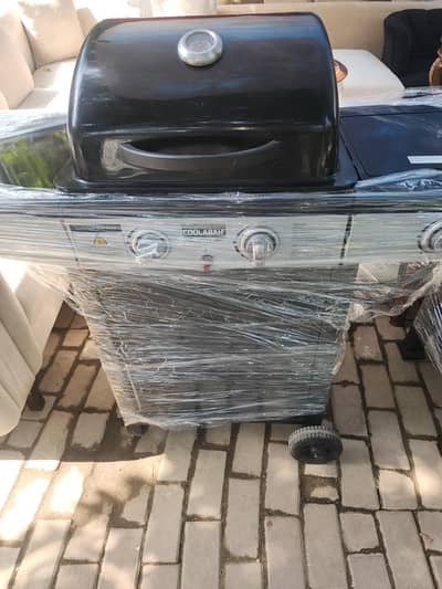 BBQ GAS GRILL COOLABAH UP FOR URGENT SALE