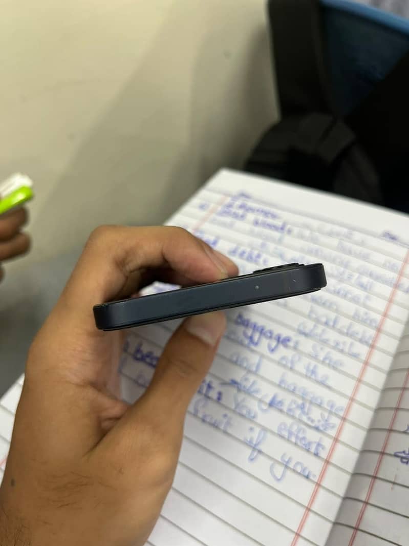 Apple iPhone 12 2