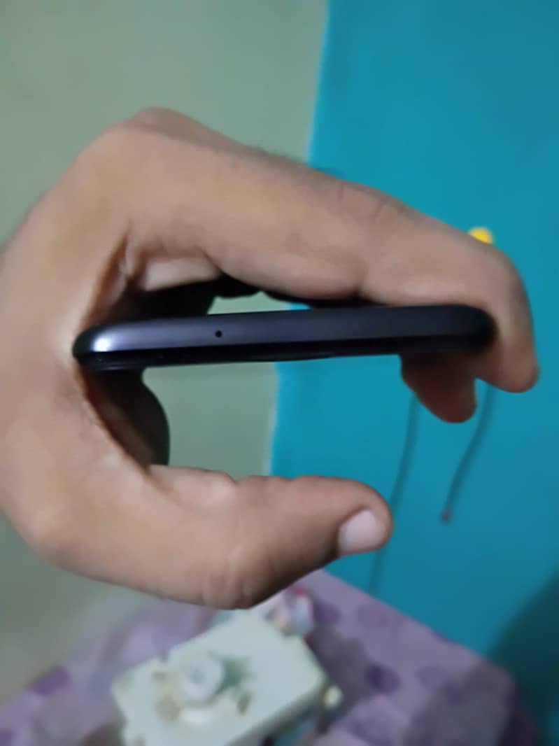 One Plus 6T 3