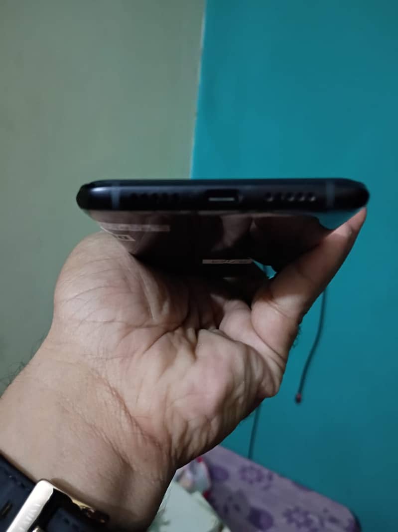 One Plus 6T 4