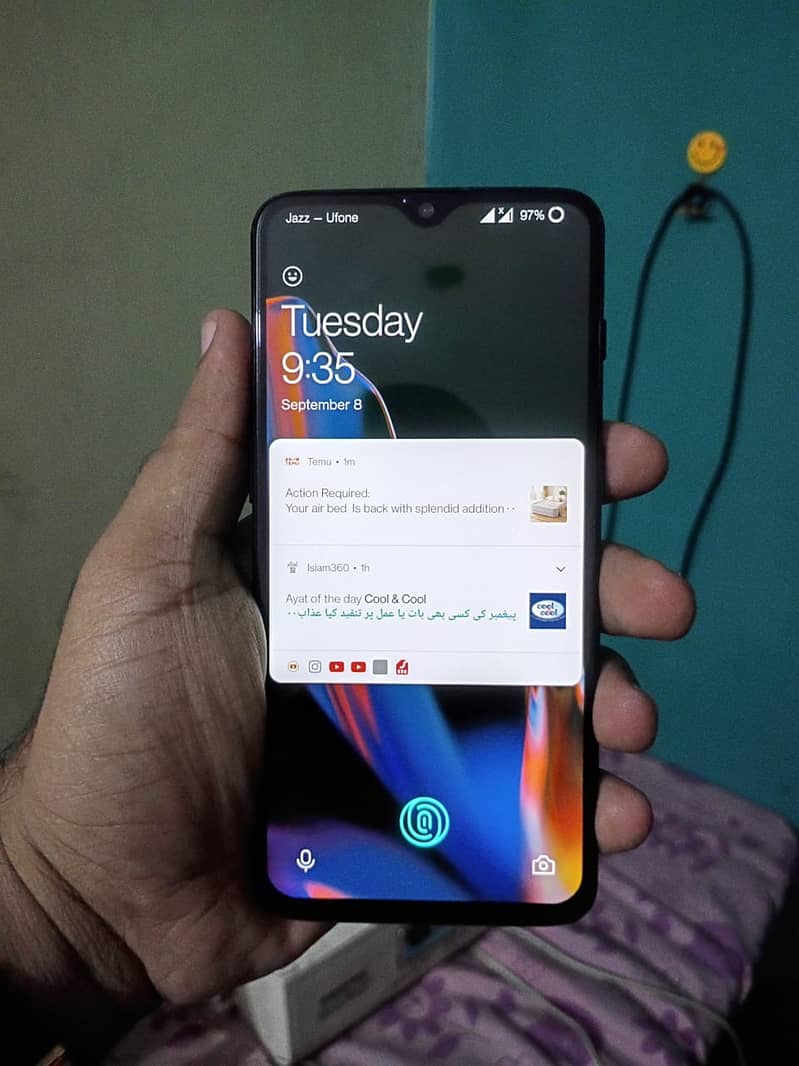 One Plus 6T 5