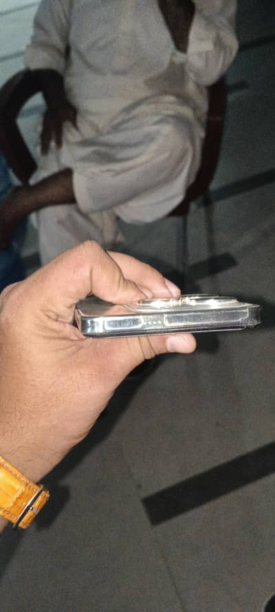 Tecno CAMON 20