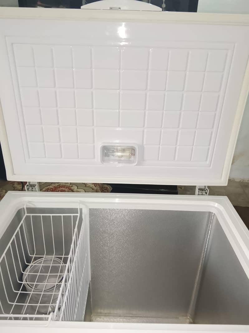 waves deep freezer Model / WDF-310 2