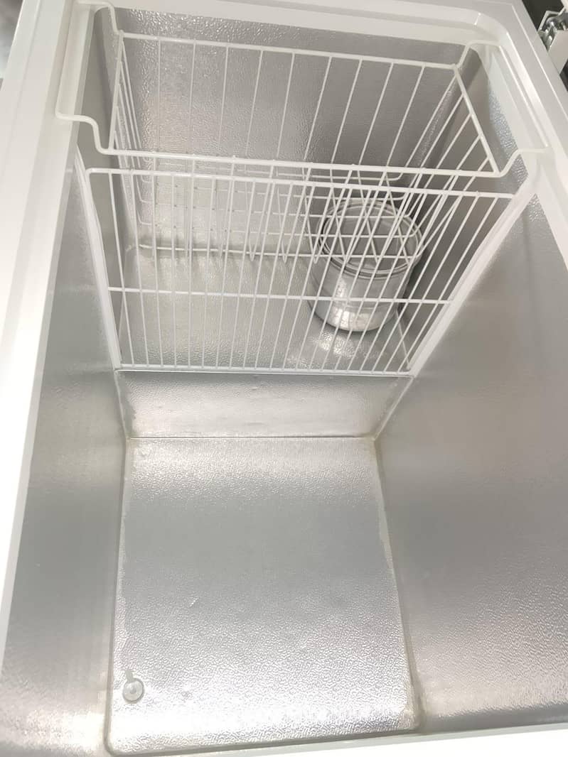 waves deep freezer Model / WDF-310 3
