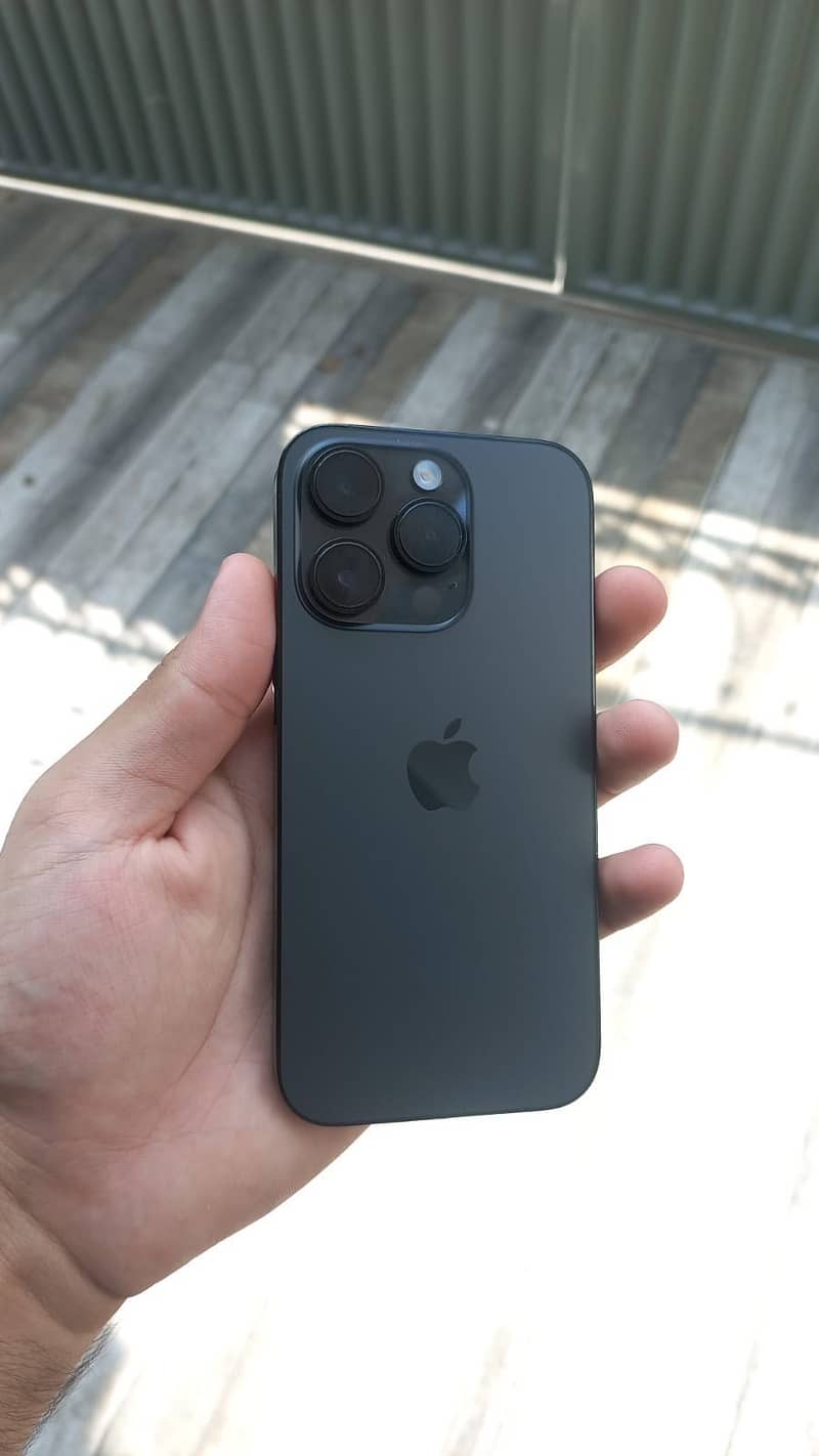 Apple iPhone 14 Pro Max 1