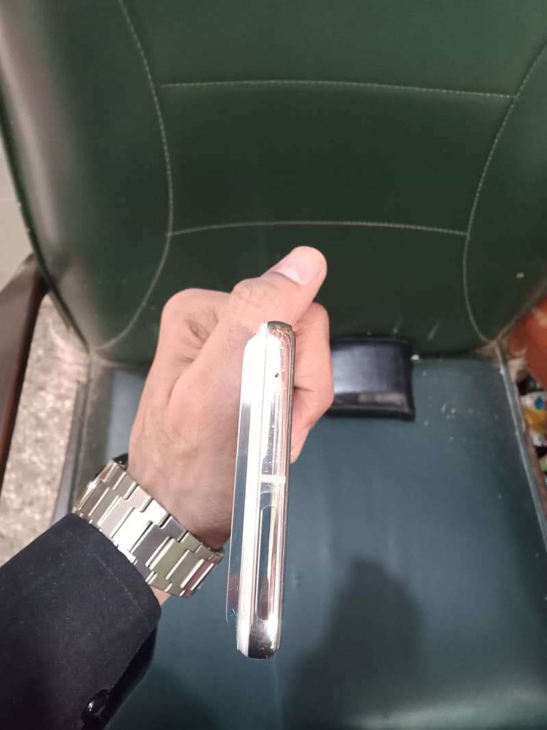 Google Pixel 8 Pro 2