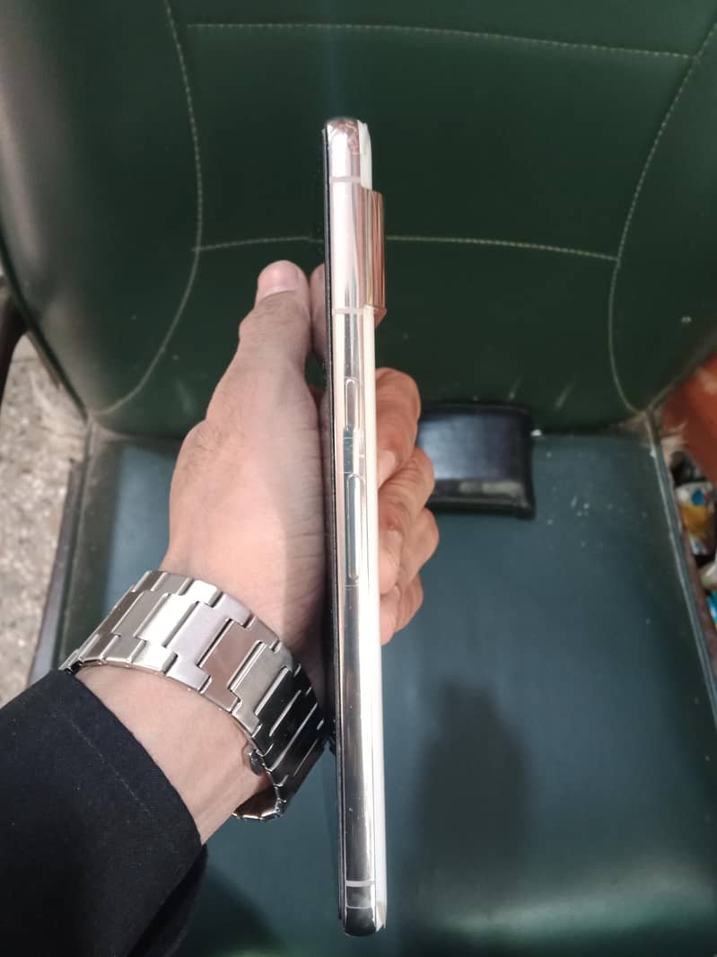 Google Pixel 8 Pro 5